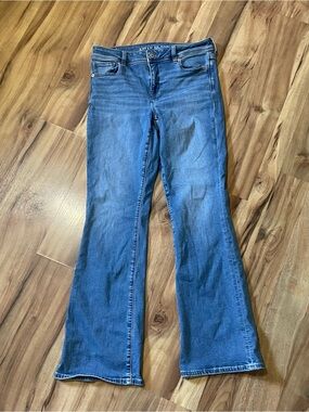 American Eagle AE Next Level Stretch Kick Boot Jeans Medium Wash Blue Size 10